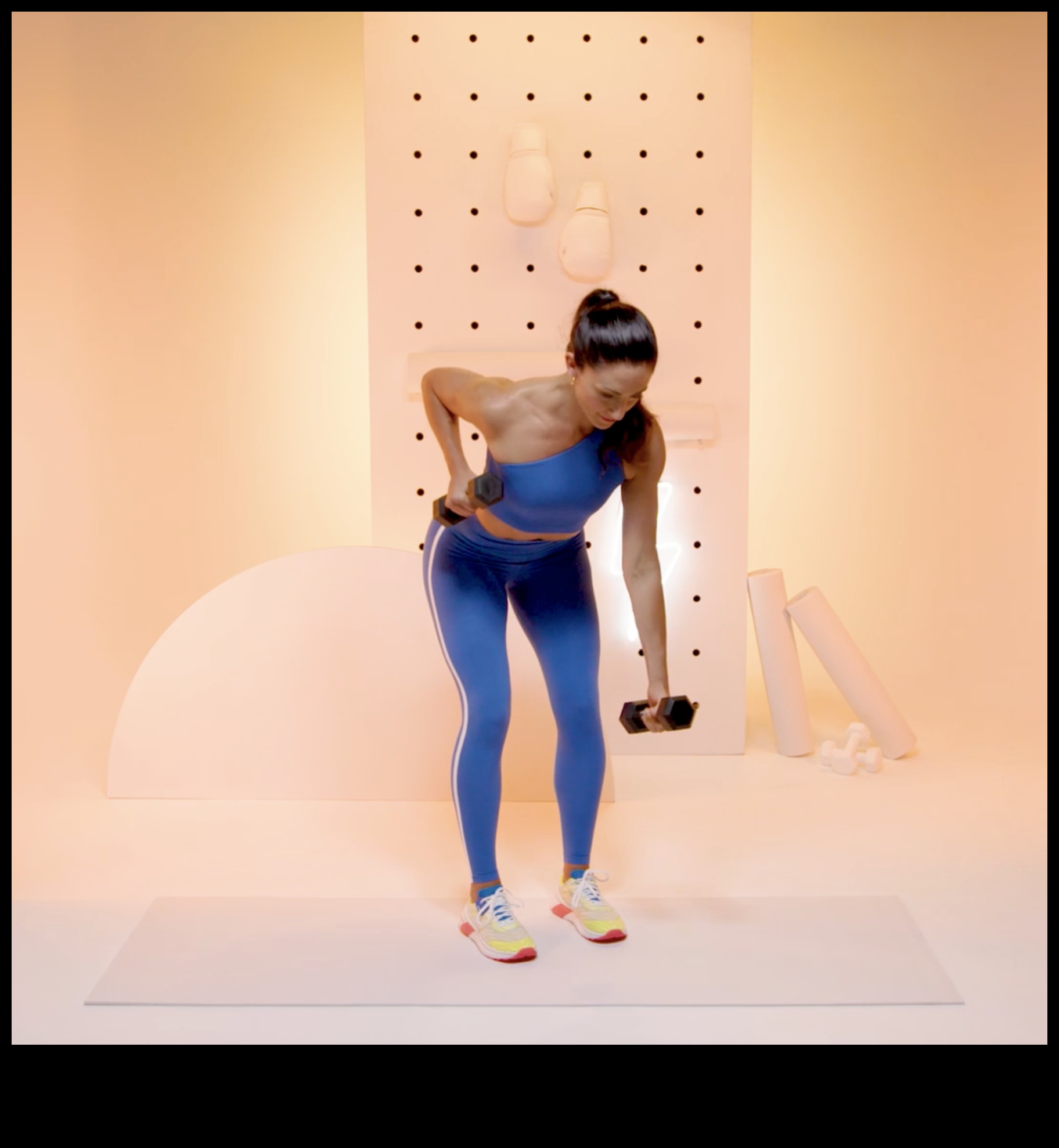 Augšdelmu sacelšanās: vingrinājumi spēcīgam un noslīpētam izskatam