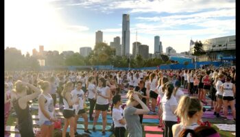 Skyline Sweat: pilsētas ainava āra treniņi ar skatu